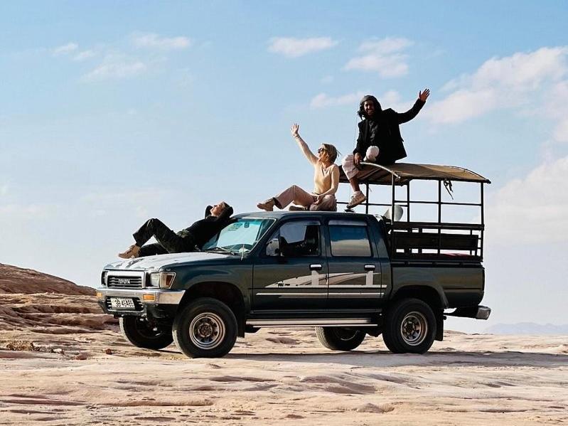 Wadi Rum Cave Camping Exterior photo