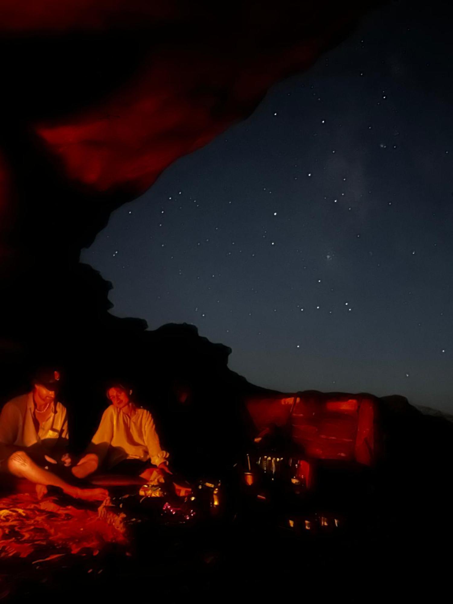 Wadi Rum Cave Camping Exterior photo